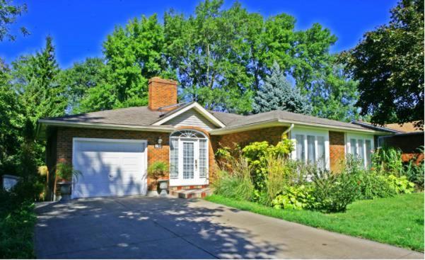 ナイアガラ・フォールズ Dorchester House Bed & Breakfast エクステリア 写真